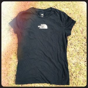 Black North Face t-shirt